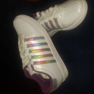 New K-Swiss Varsity Low size kids 7